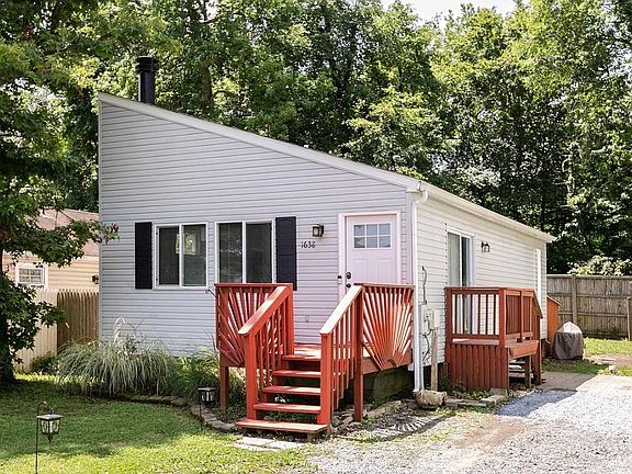 2nd image of 1638 Bay Ridge Rd