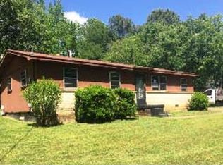 702 Mandalay Rd, Paris, TN 38242