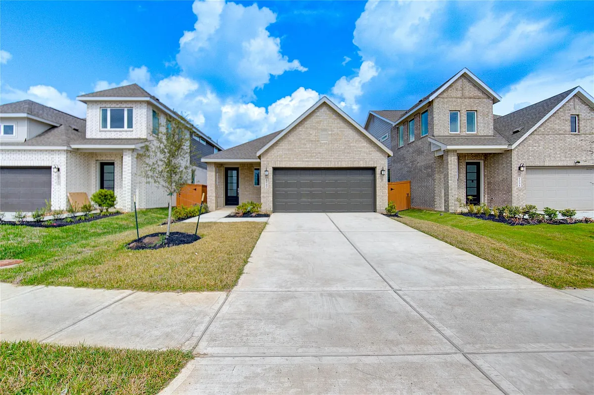 Building Photo - 1047 Blue Stone Dr