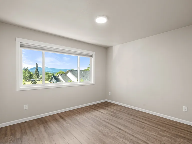 459 Hudson Ln — Photo 10