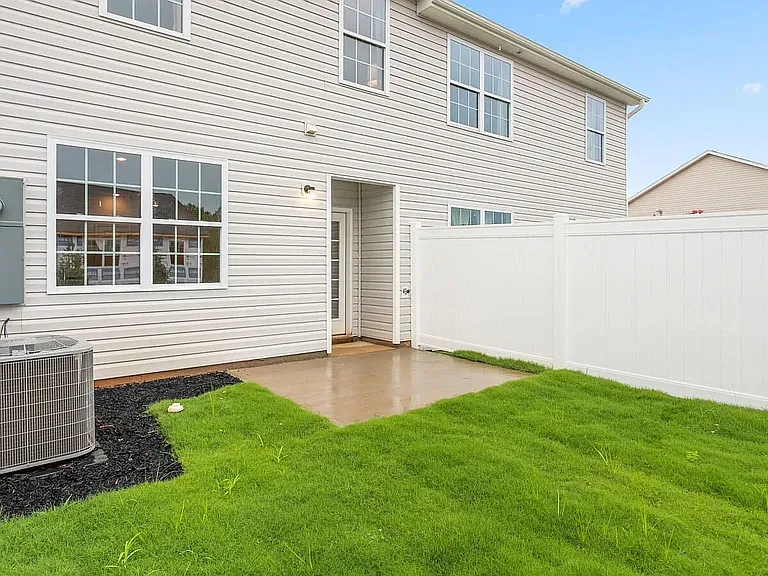 408 Cherry Laurel Dr #408 — Photo 13