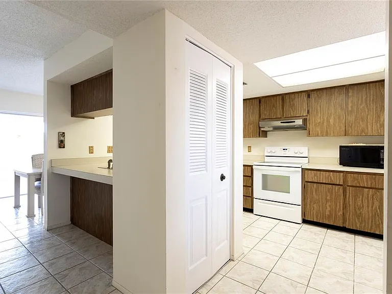 3840 Staysail Ln #3840 — Photo 7