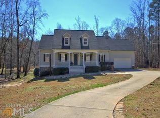 129 Cannongate Cir, Sharpsburg, GA 30277