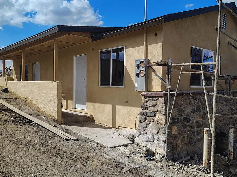 304 N 5th Ave #A — Photo 2