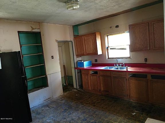 5th image of 1055 Lafayette Ave SE