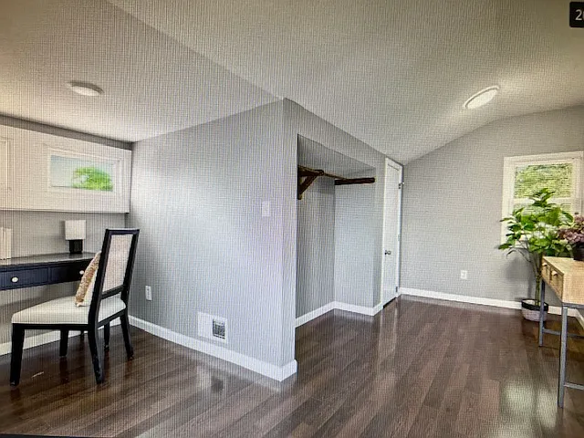 402 McIver St — Photo 20