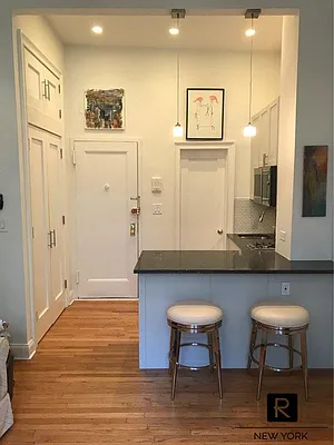 Sold by R New York | media 6