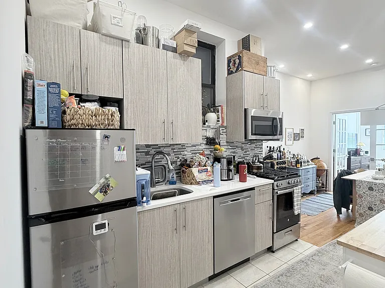 199 Bridge St #1 — Photo 4