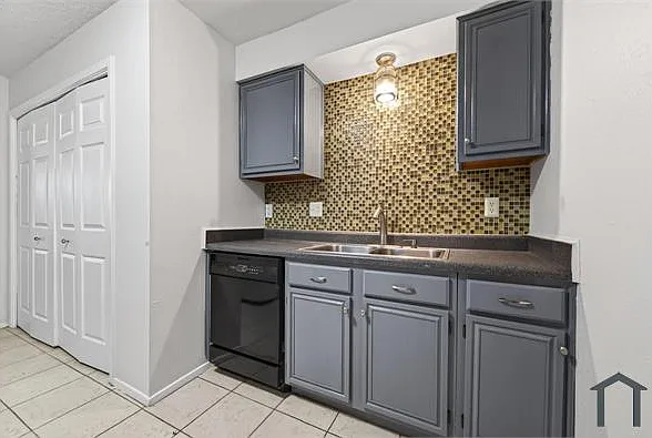 11611 Bonaparte Dr — Photo 9