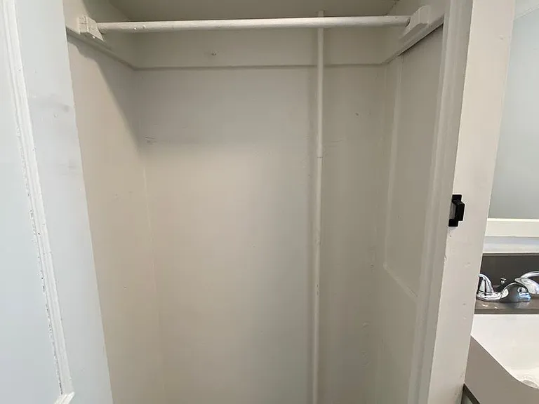 668 Clay St #20 — Photo 4