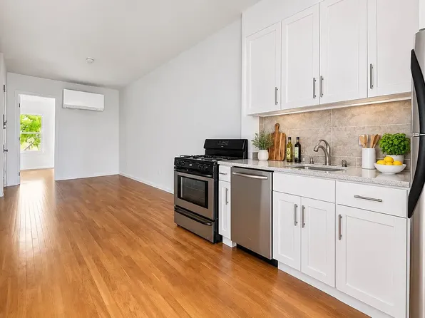 14 Harrison Pl APT 2L, Brooklyn, NY 11206