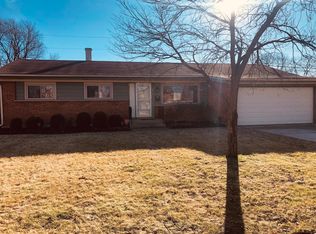 91 King Ln, Des Plaines, IL