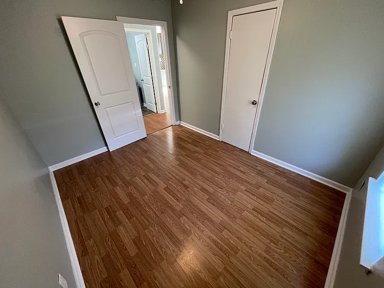 7500 Newcombe Dr — Photo 15