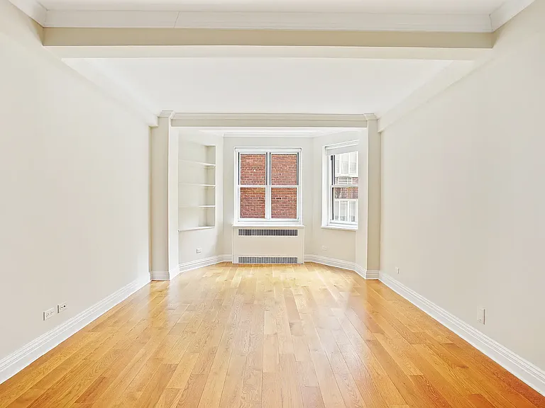 20 Park Ave #9G — Photo 5