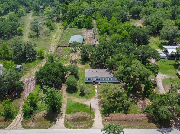 5011 County Road 244, Brazoria, TX 77422