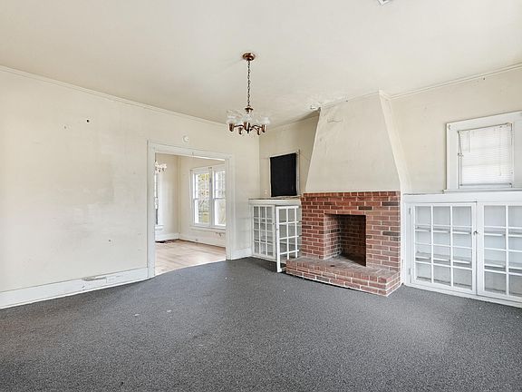 2nd image of 3303 Dayton Blvd