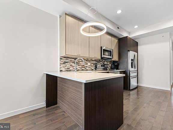 4th image of 1822 Federal St #3
