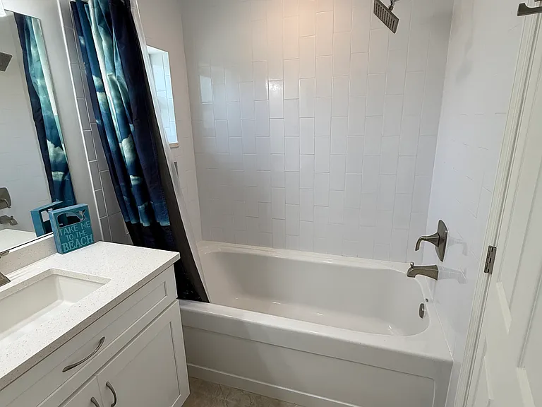 3065 Florida Blvd — Photo 8