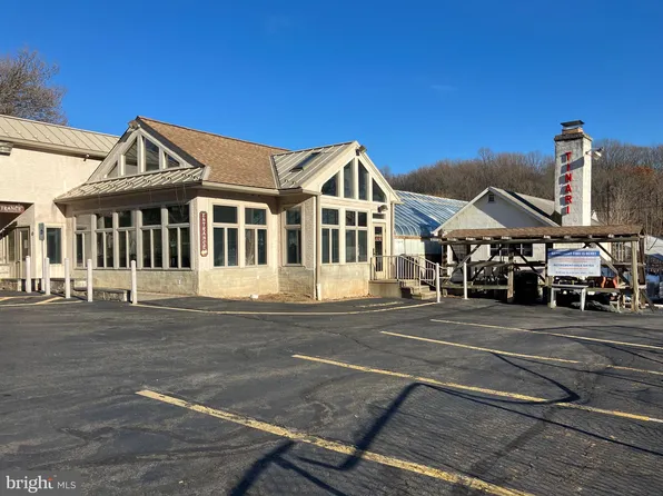 2283 Valley Rd, Huntingdon Valley, PA 19006