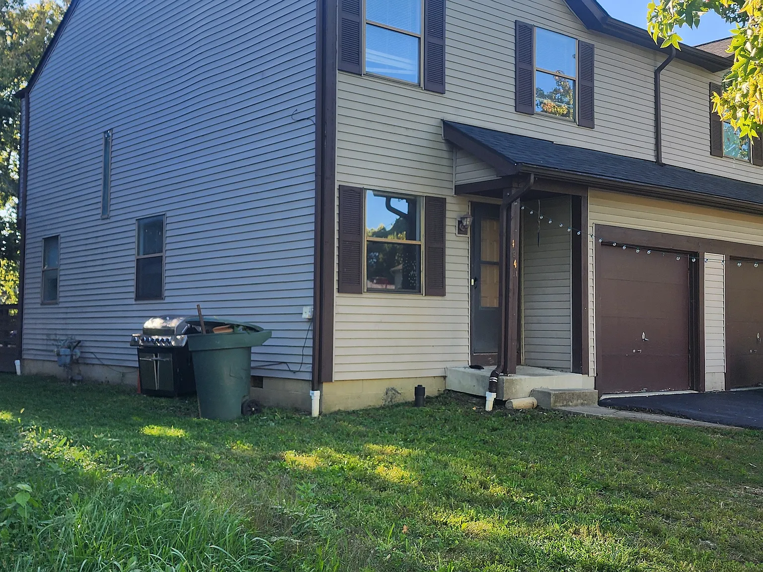 3 bed, 2.5 bath, 1400 sqft, $1,850 — Photo 2