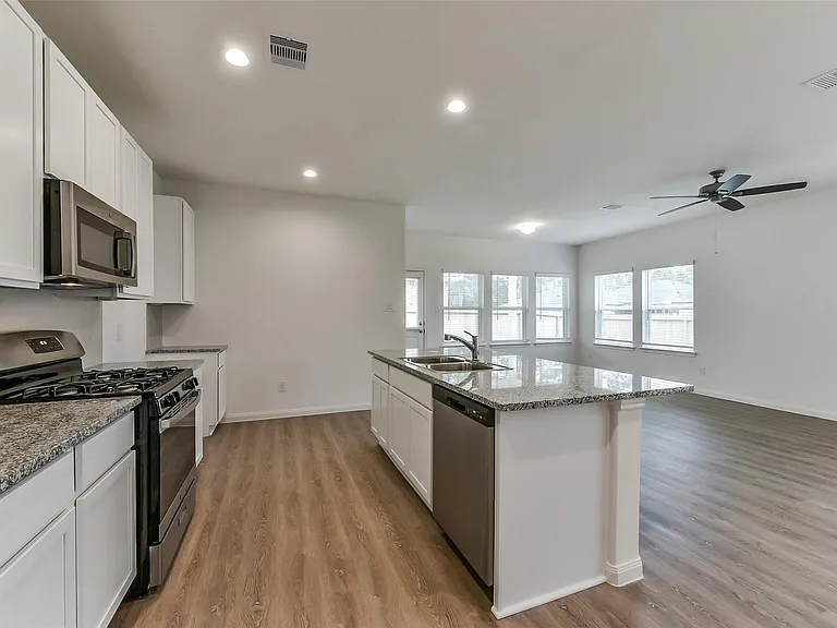 3906 Sugardale St — Photo 13