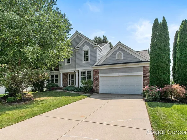 4570 Gascony Dr SE, Grand Rapids, MI 49546