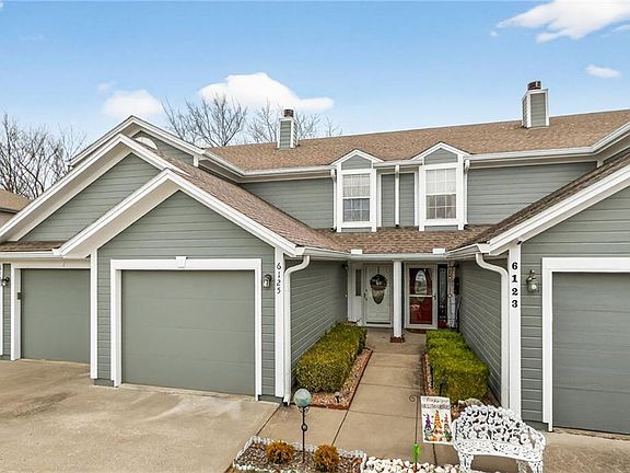 2nd image of 6125 NE Moonstone Ct
