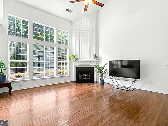 3rd image of 3580 Pond Gap Ln
