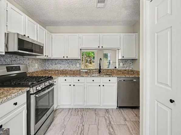 3284 Long Iron Pl, Lawrenceville, GA 30044
