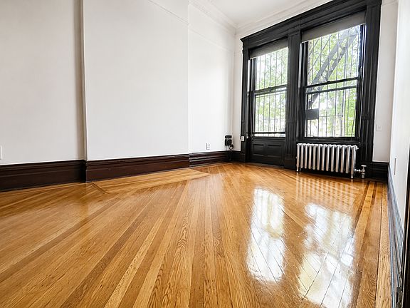 5th image of 523 Decatur St APT 2