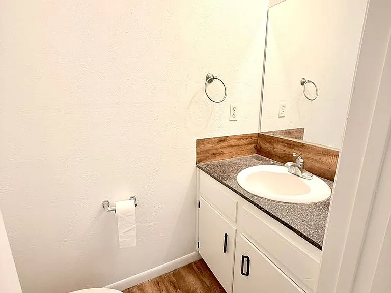 106 N Fairview St — Photo 19