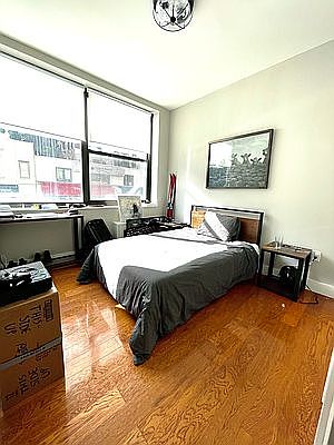 5th image of 1129 Lexington Ave APT 2