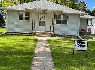 11912 Alexander St, Roseland, NE 68973