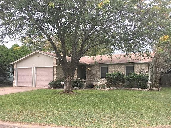3rd image of 1906 Dumaine Cir