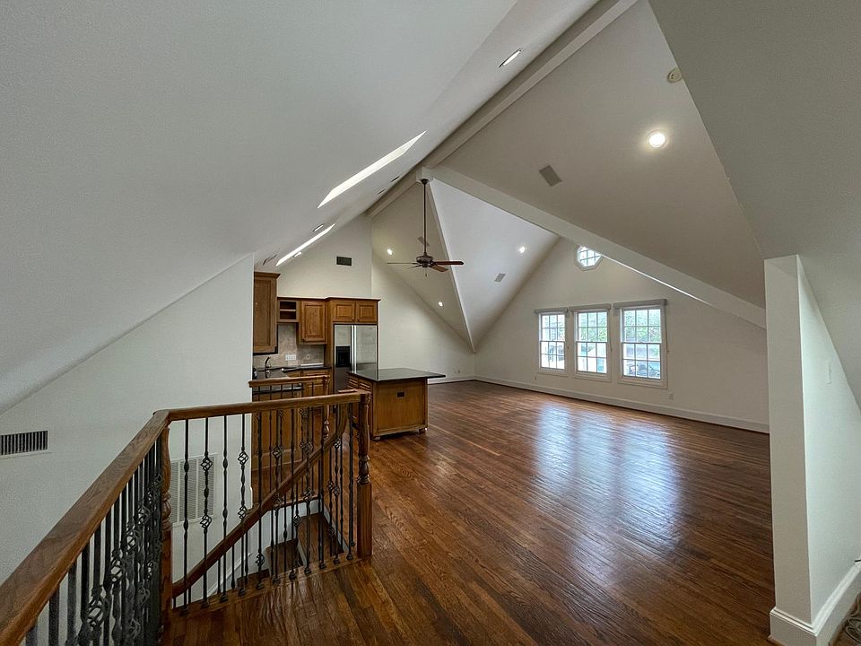 1st image of 4437 Emerson Ave