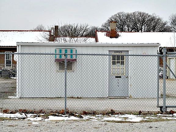 4th image of 206 N Wasson St