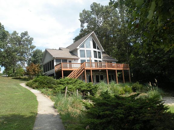 4th image of 503 Pine Dr