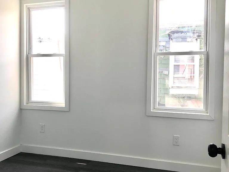 2526 N Jessup St — Photo 21