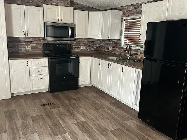 610 Johnson Rd #13 — Photo 3