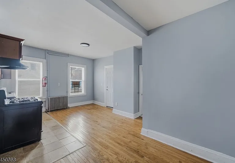 143 20th Ave #1 — Photo 3