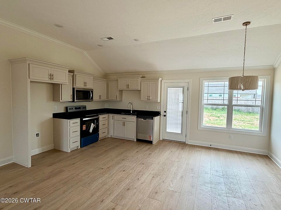 2nd image of 136 Garden Gate Dr