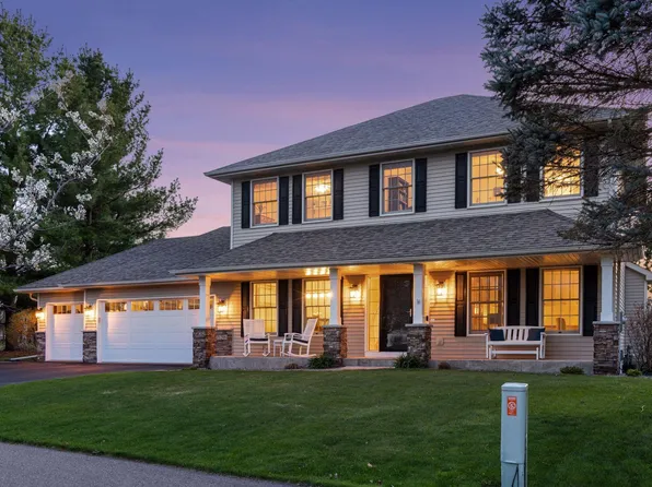 1206 Creekside Xing, Stillwater, MN 55082