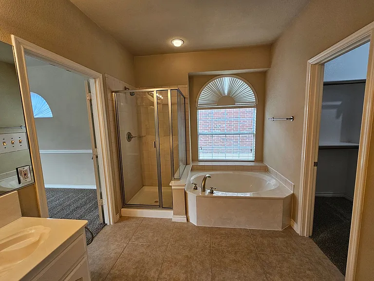 305 Cold Mountain Trl — Photo 37