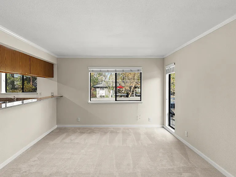 Sycamore Green Apartments — Photo 58