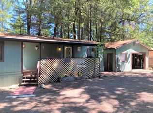 771 N Old Stage Rd, Cave Junction, OR 97523