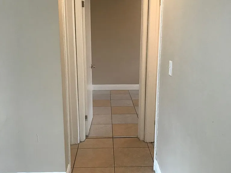 13315 Alexandria Dr — Photo 10