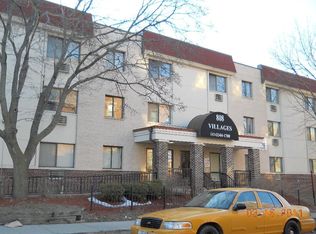 808 N 24th St, Milwaukee, WI 53205