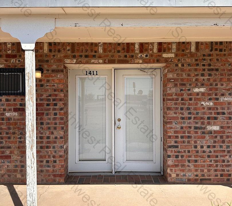 1st image of 1411 S Prince St