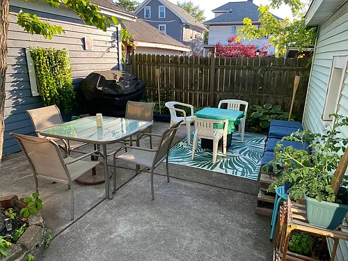 96 Virgil Ave #2 Photo 1