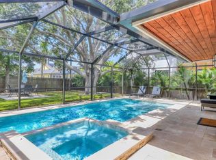 2141 Hyde Park St, Sarasota, FL 34239